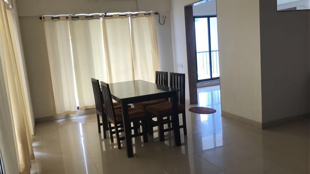Laurent & Benon Suites, Navi Mumbai Exterior foto